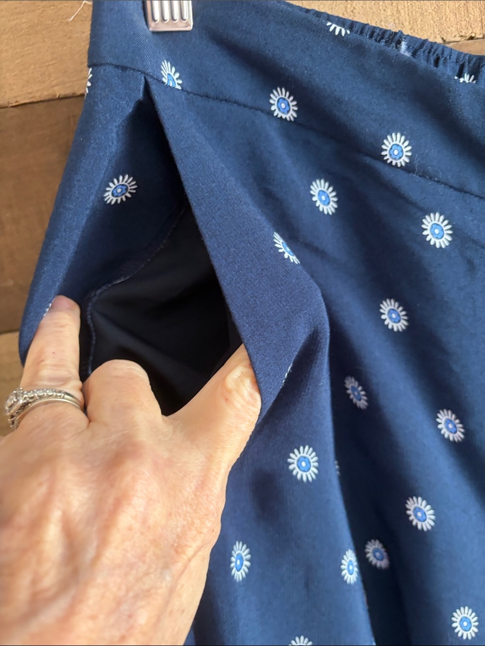 LOFT Fluid Pants with mosaic print wide leg - Picture 3 of 10